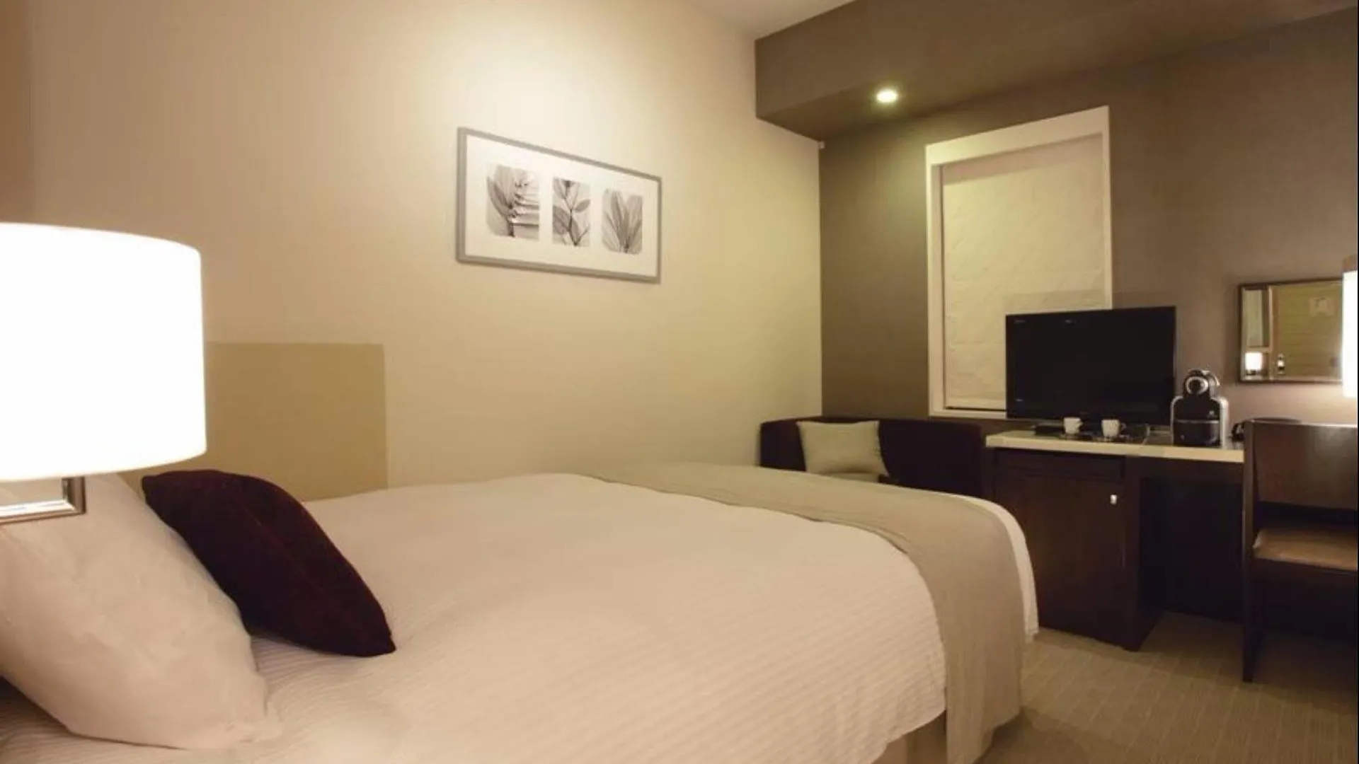 Koko Hotel Kobe Sannomiya 3*,  Japan